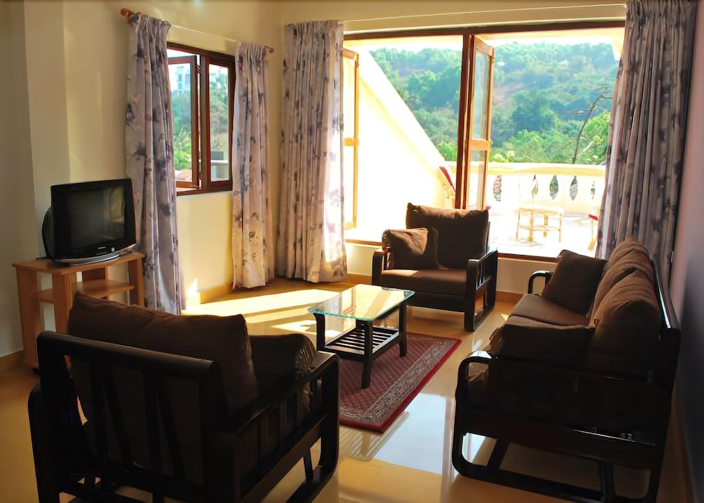 Фото Bougainvillea Guest House