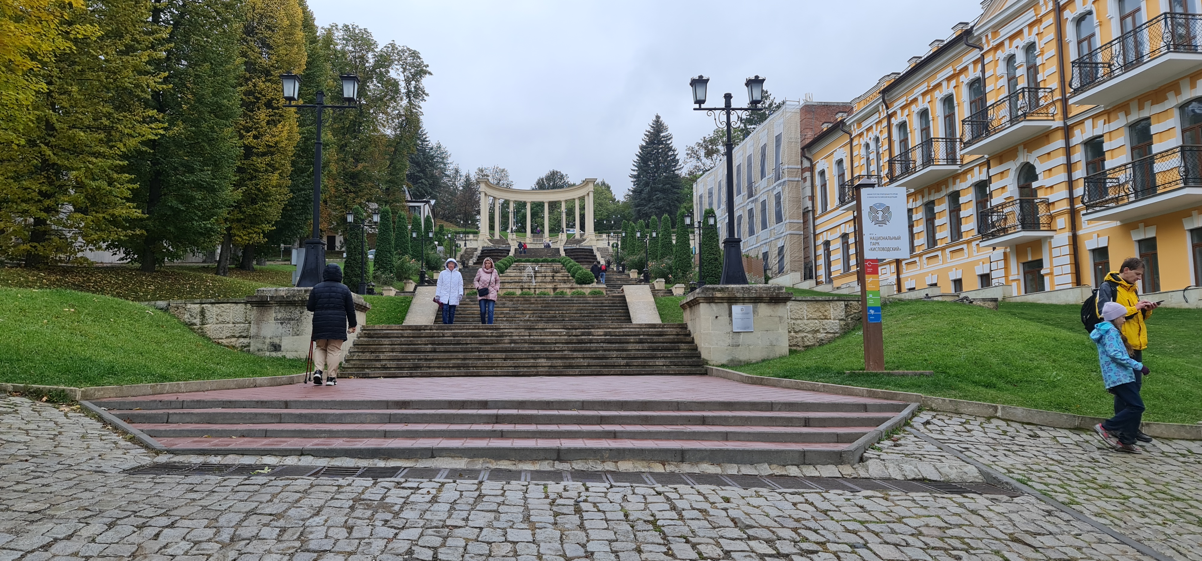 Фото Главные нарзанные ванны