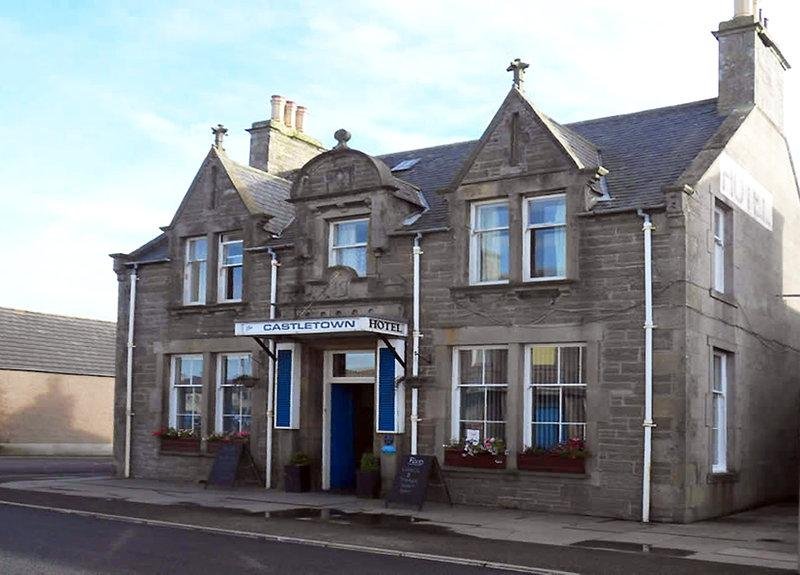 Фото Castletown Hotel