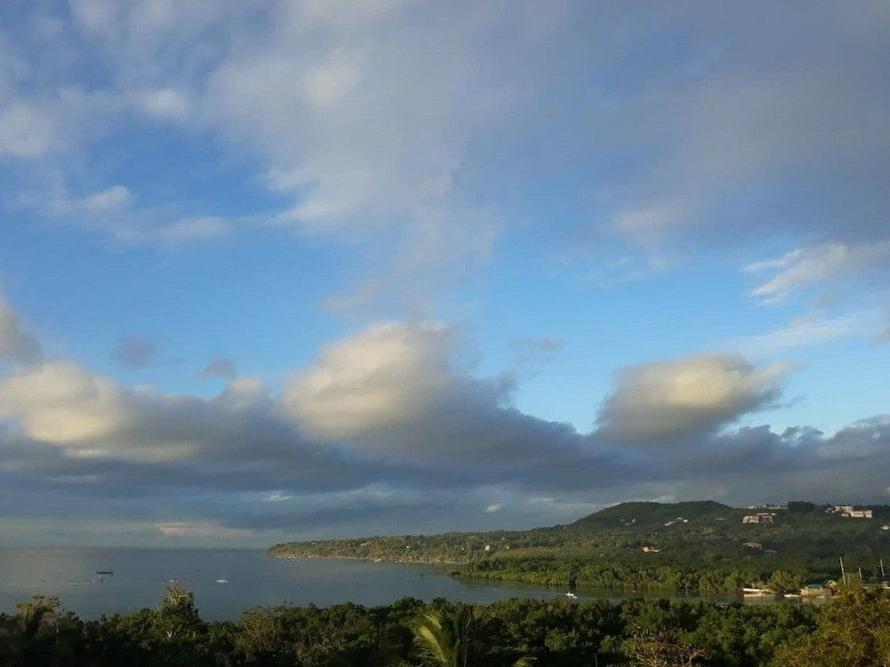 Фото Verano Guest House Bohol