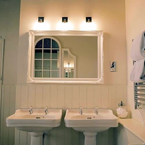 Фото The Salwey Arms