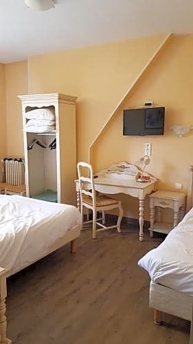 Фото Hotel Au Lion D'Or