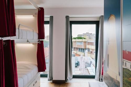 Фото Lisbon South Hostel