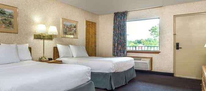 Фото Days Inn by Wyndham Vineland