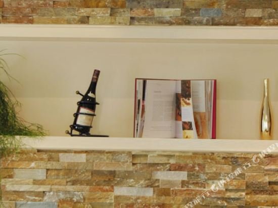 Фото Hotel Zur Sonne