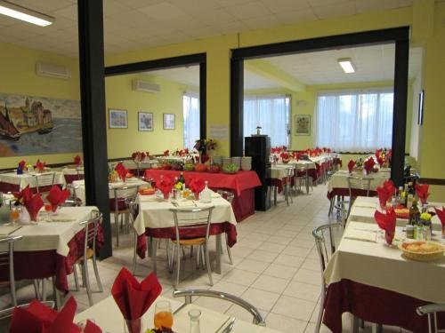 Фото Hotel Tokio