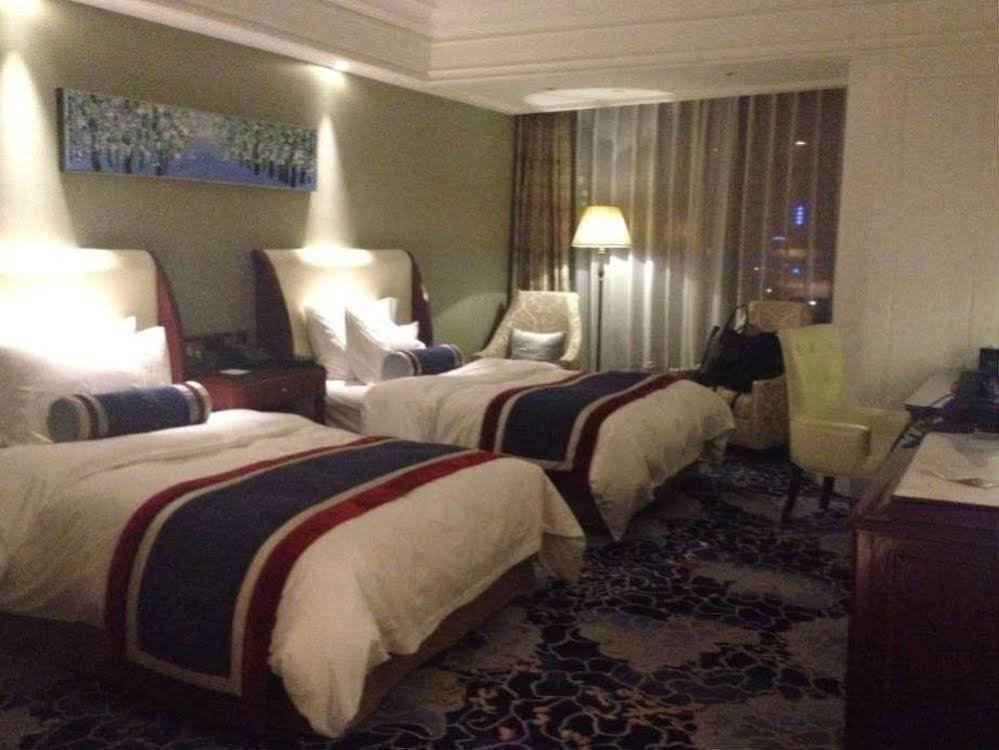 Фото Nanchang Galactic Classic International Hotel