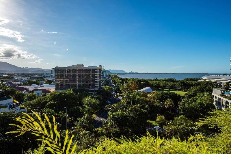 Фото Hilton Cairns