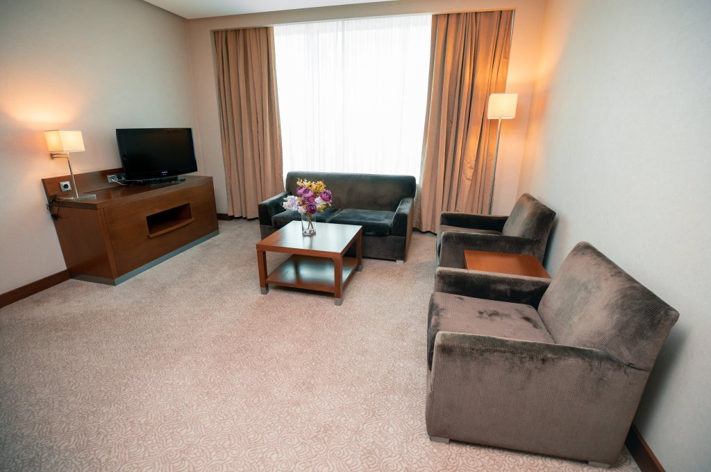 Фото Fly Inn Baku