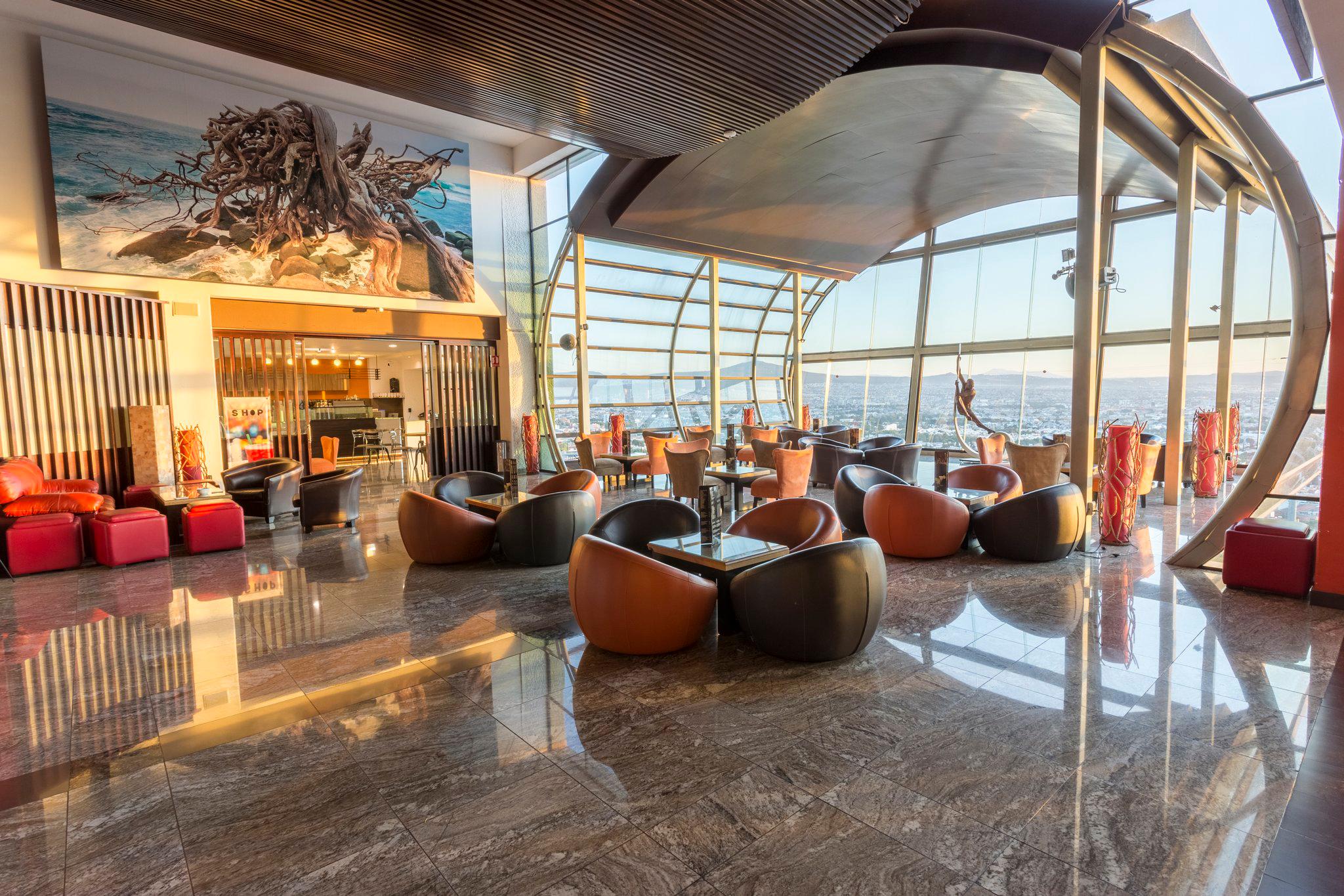 Фото Crowne Plaza Queretaro