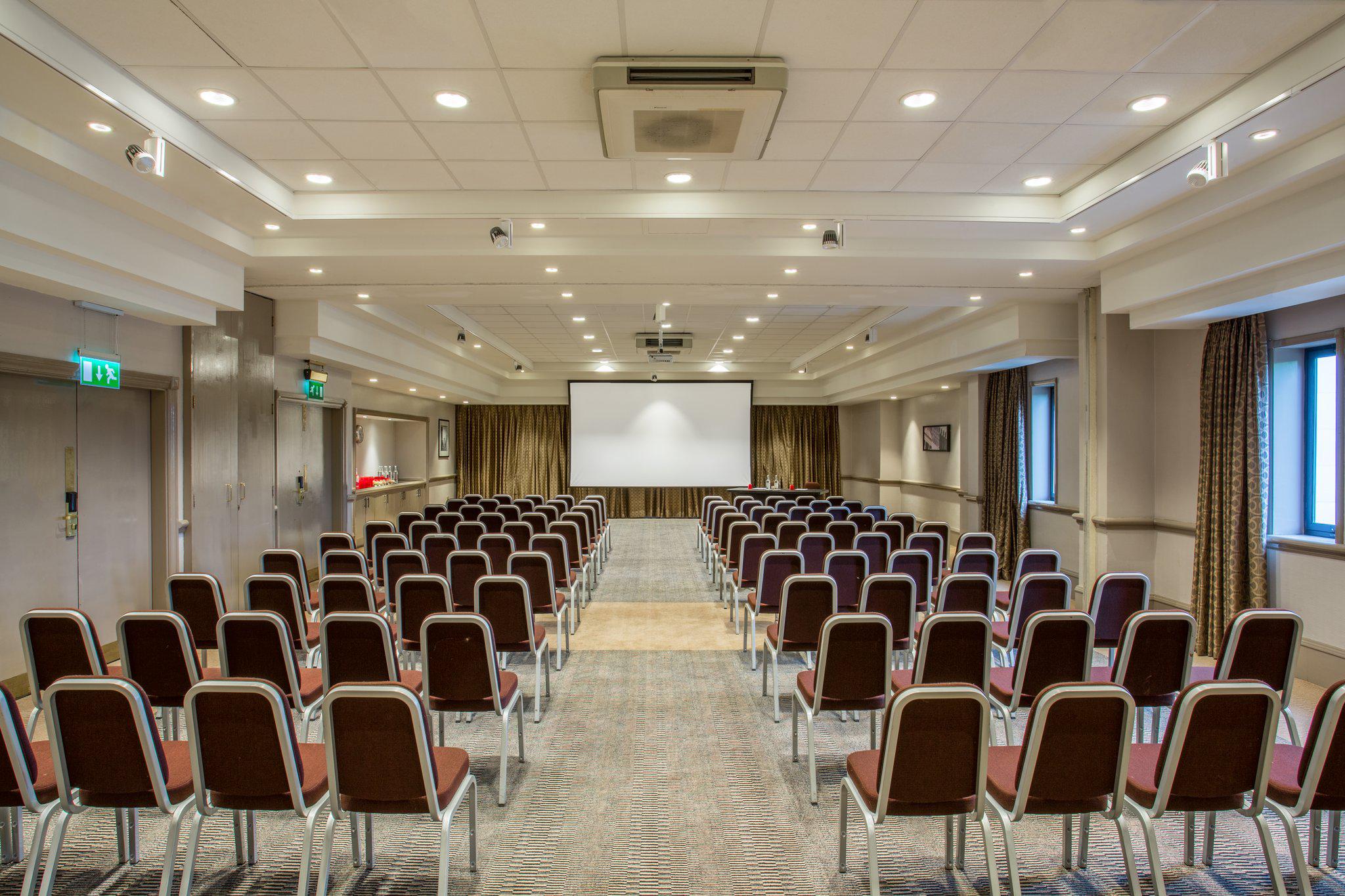 Фото Crowne Plaza Leeds, an Ihg Hotel