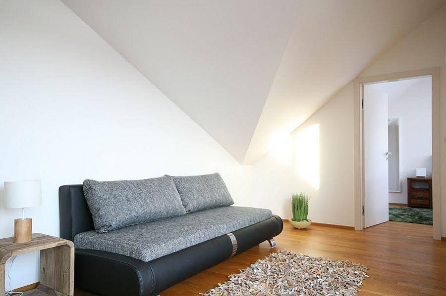 Фото Attic Klimentska Apartments