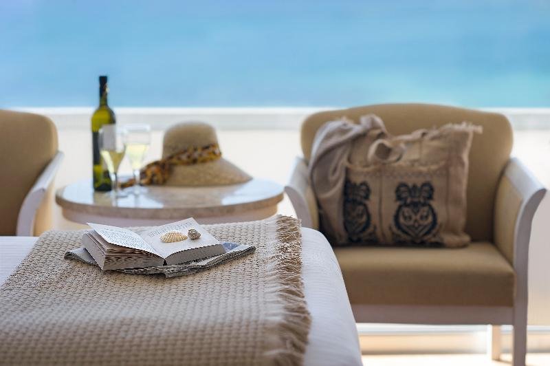 Фото Grecian Sands Hotel