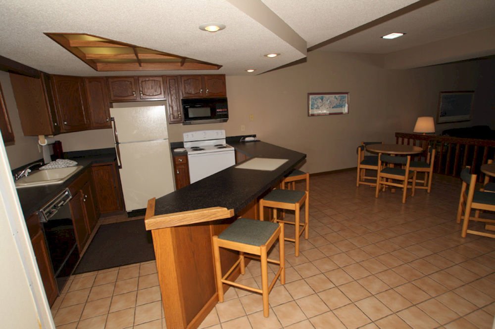 Фото West Oaks Resort