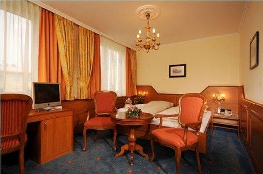 Фото Hotel Torbrau