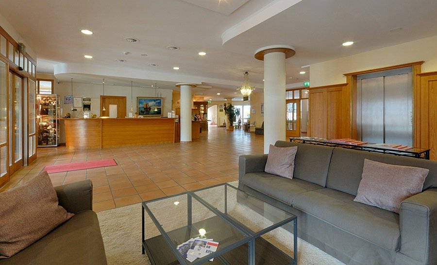 Фото Golden Tulip Luebecker Hof