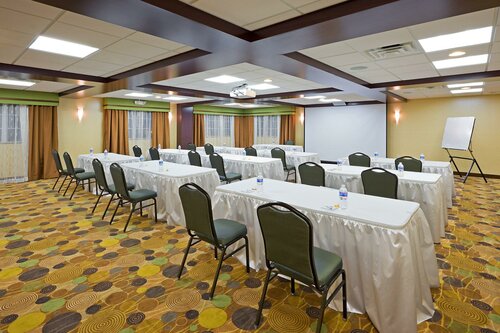 Гостиница Holiday Inn Express & Suites Absecon-Atlantic City, an Ihg Hotel