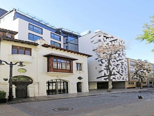 Гостиница Hotel Cumbres Lastarria в Сантьяго