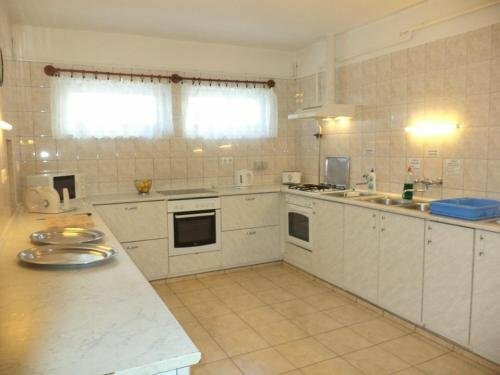 Гостиница Herkules Panzió в Зале