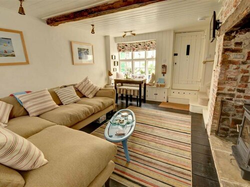 Жильё посуточно Characteristic Holiday Home With Courtyard in Authentic Little Street in Deal