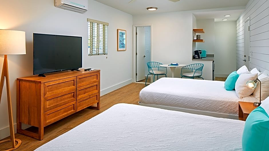 Фото Fisher Inn Resort & Marina