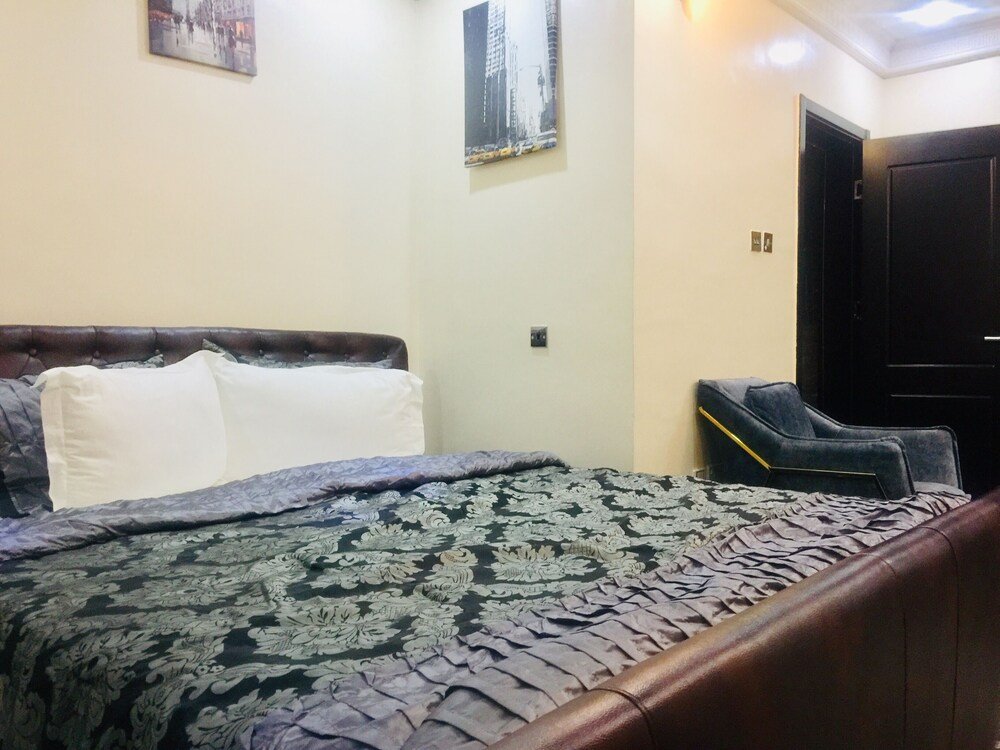 Фото Platinum Inn Gee Hotel Ikoyi