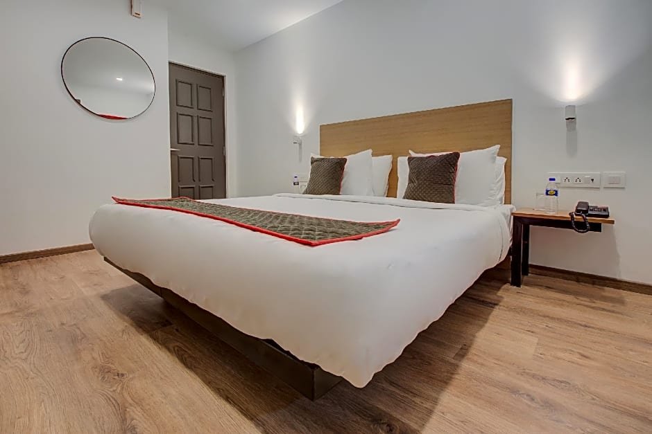 Фото Oyo Townhouse 052 Tidel Park Adyar