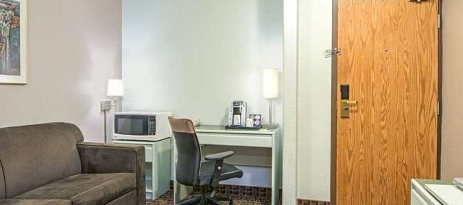 Фото Four Points by Sheraton Vaughan