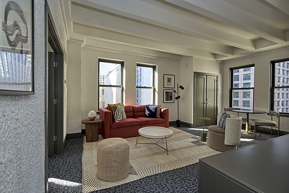 Фото Gale Chicago