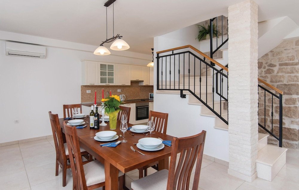 Фото Holiday Home Lovište