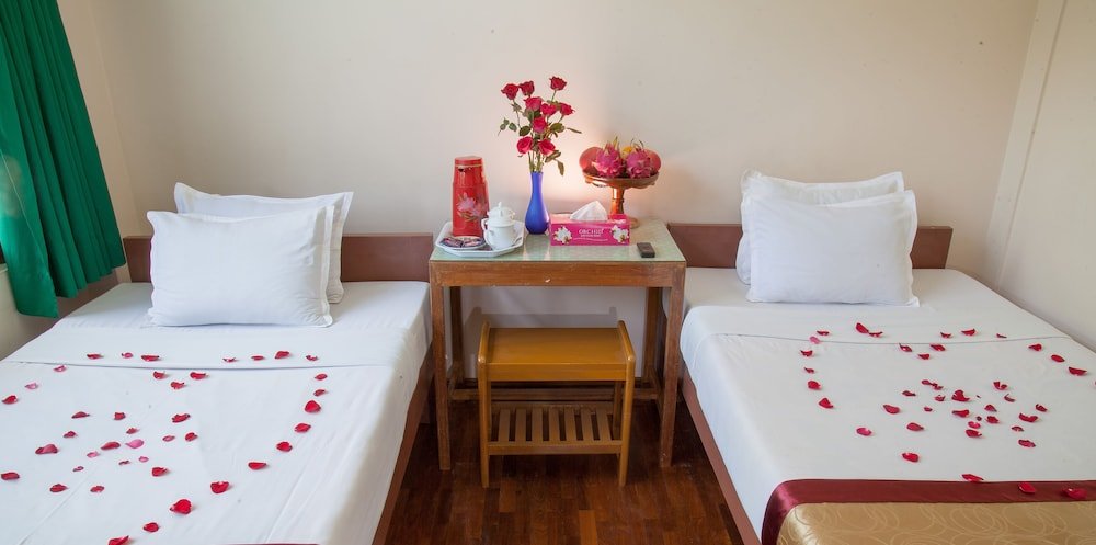 Фото Mother Land Inn 2 - Hostel