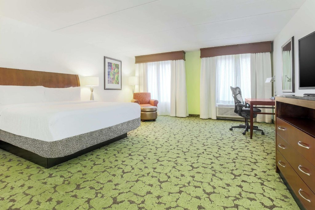 Фото Hilton Garden Inn Dallas/Duncanville