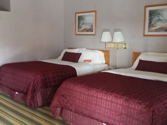 Фото Howard Johnson by Wyndham Phoenix Airport/Downtown Area