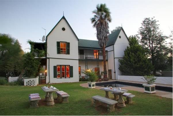 Фото The Willow Historical Guest House