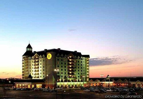 Гостиница Renaissance Tulsa Hotel & Convention Center