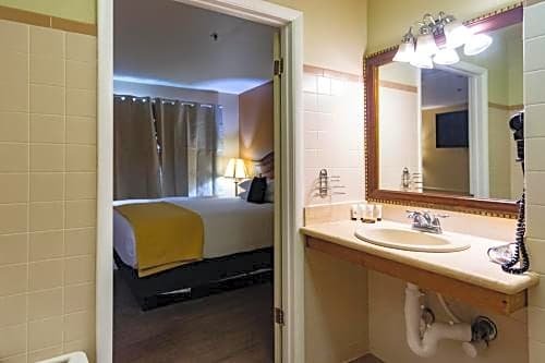 Фото Desert Extended Stay