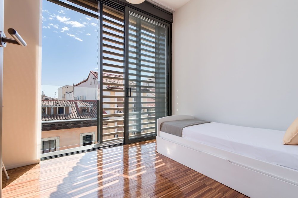 Фото Aspasios Gran Vía Apartments