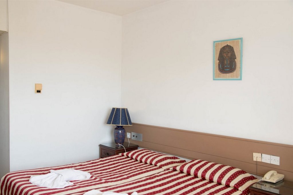 Фото Paphiessa Hotel