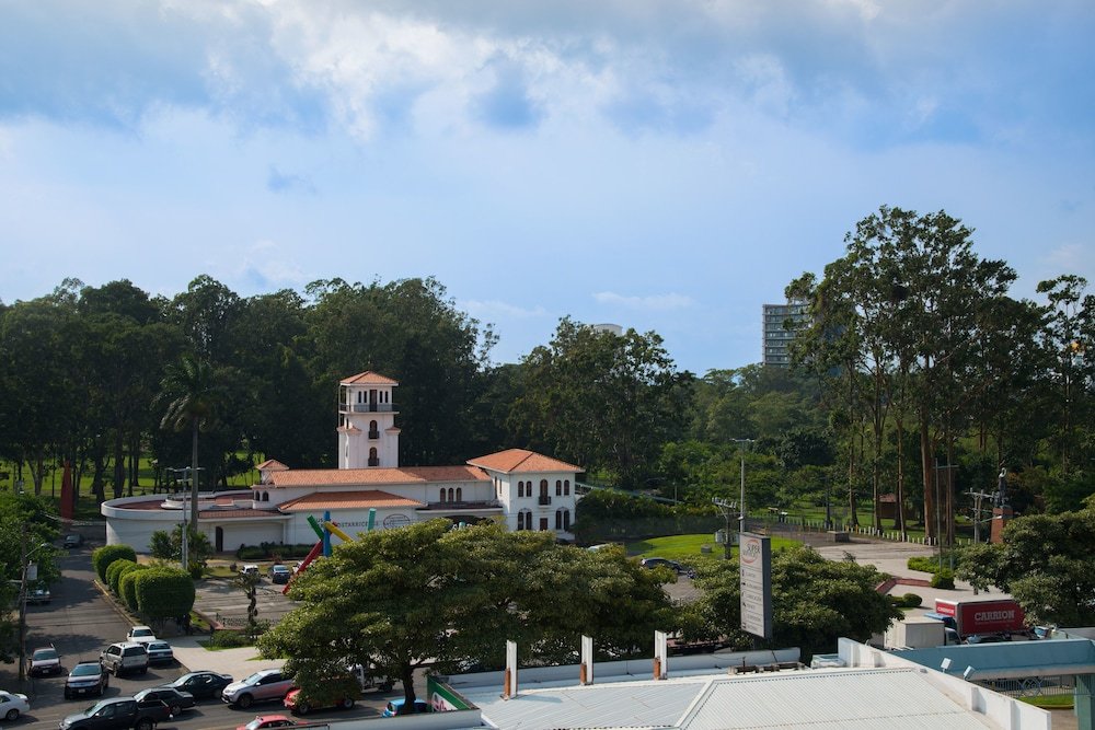 Фото Parque del Lago Boutique Hotel