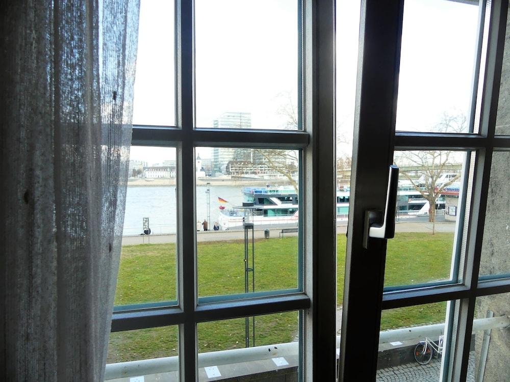 Фото Rhein-Hotel St. Martin