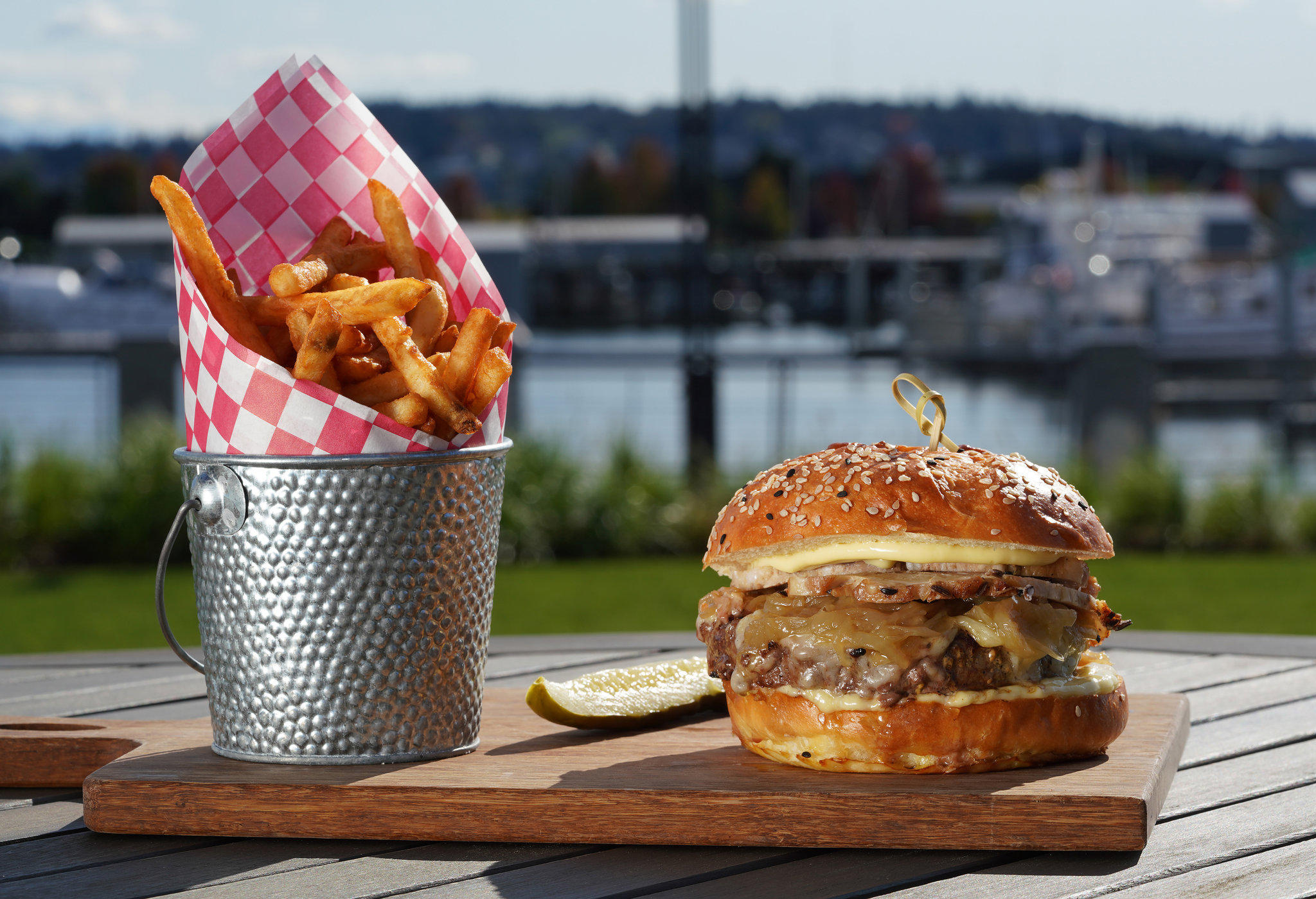 Фото Hotel Indigo Everett - Waterfront Place, an Ihg Hotel