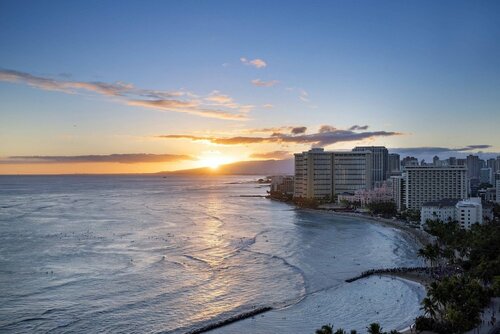 Гостиница Waikiki Beach Marriott Resort & SPA в Гонолулу