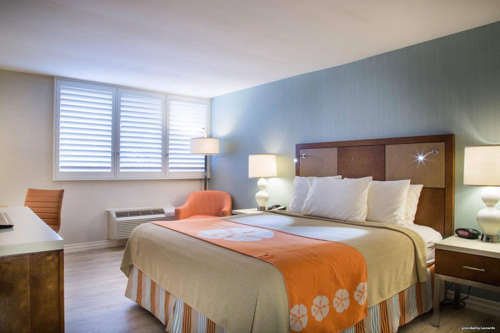 Фото Gateway Hotel Santa Monica