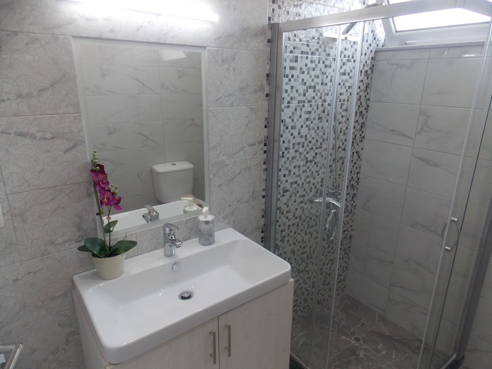 Фото Amarilis Luxury Apartment