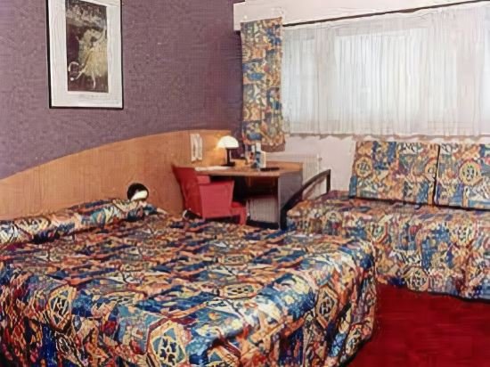 Фото отеля 2