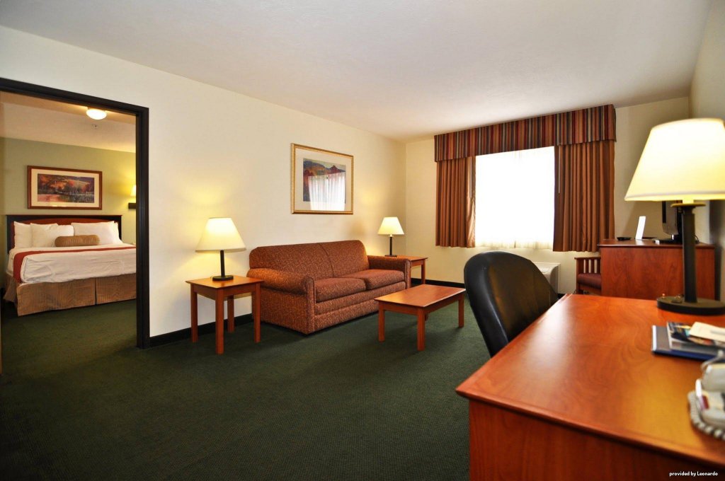 Фото Best Western Plus Eagleridge Inn & Suites