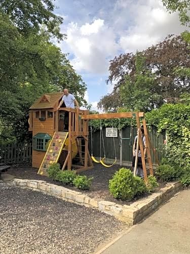 Фото The Deeping Stage