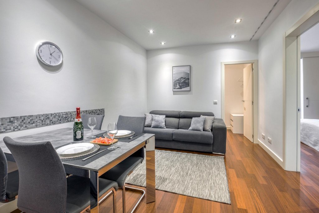 Фото Paseo de Gracia Bas Apartments Barcelona