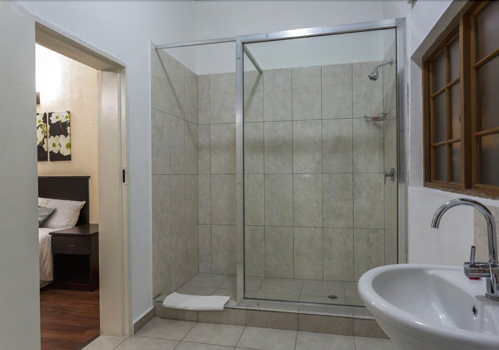 Фото Mokorro Game Ranch and Lodge