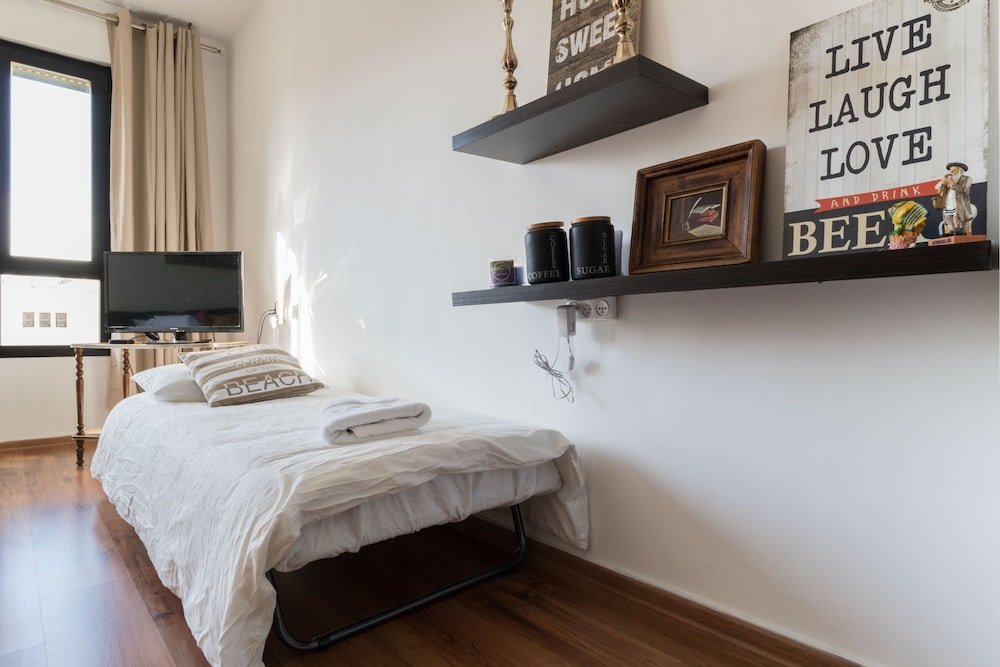 Фото King David Court